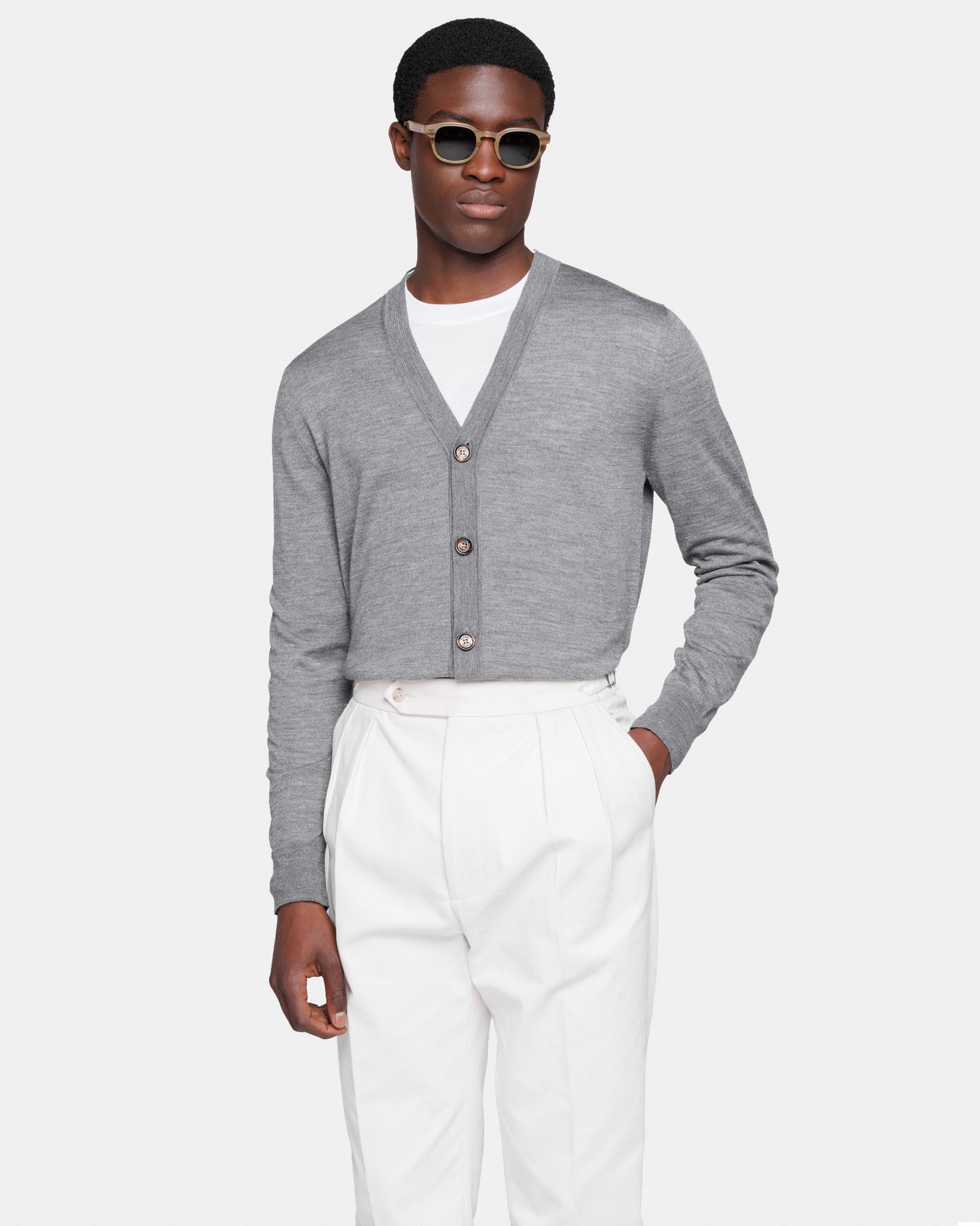 Long Sleeved Buttoned Cardigan in Grey Extrafine Merino Wool and Silk | Filatori